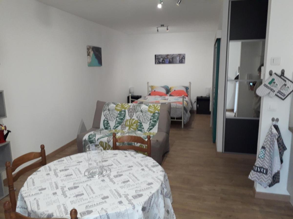 Gardon Apartment เรอมูแล็งส์ ภายนอก รูปภาพ